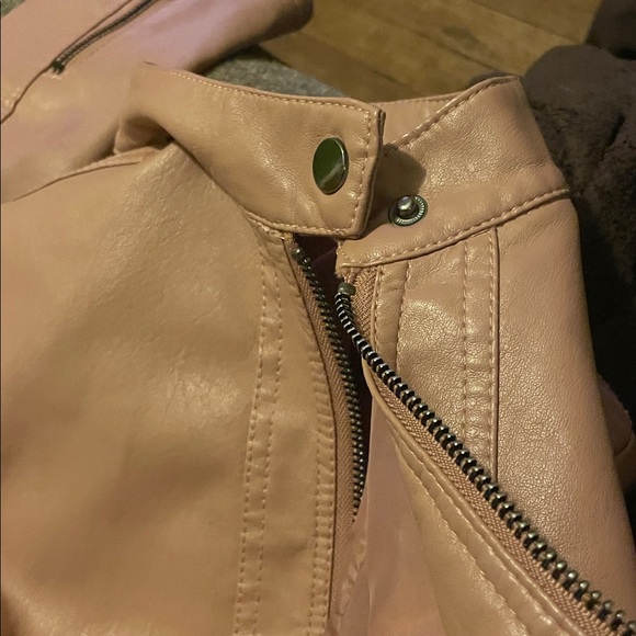 Xhilaration Blush Faux Leather Jacket/ also says fashion classic so I’m not sure - Picture 4 of 4